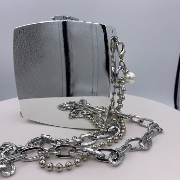 3 piece necklace set in silver tones with stars and pearl amulet, NWOT, fashion - Picture 14 of 14